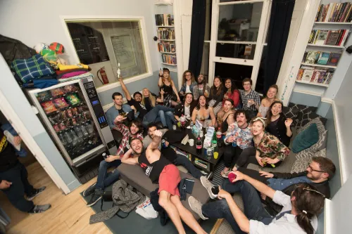 Astor Kensington Hostel Area Publik Photos