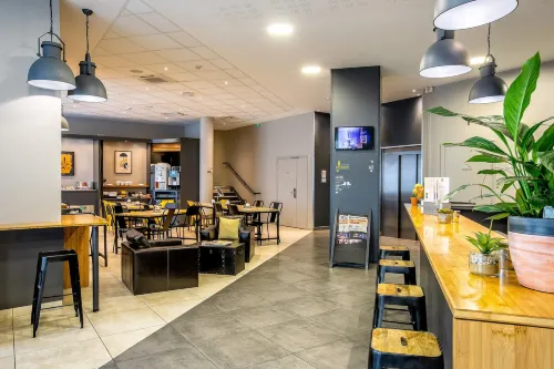 Best Western Plus Suitcase Paris la Defense Mahlzeiten Photos
