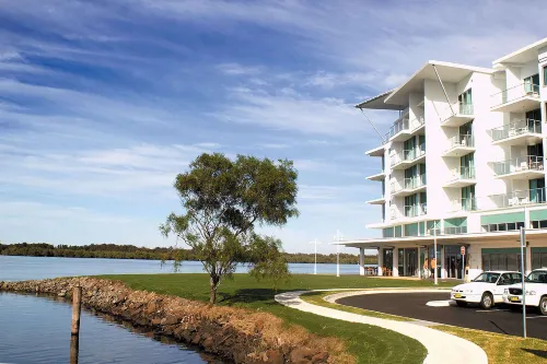 Ramada Hotel & Suites by Wyndham Ballina Byron Extérieur Photos