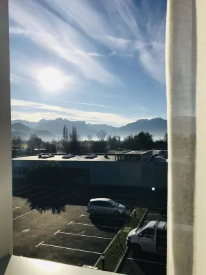 Campanile Findrol - Savoie LÉMAN À proximité de l'hôtel Photos