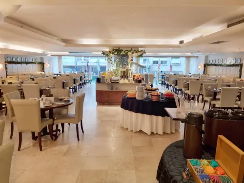 Mirasol Copacabana Hotel Dining Photos