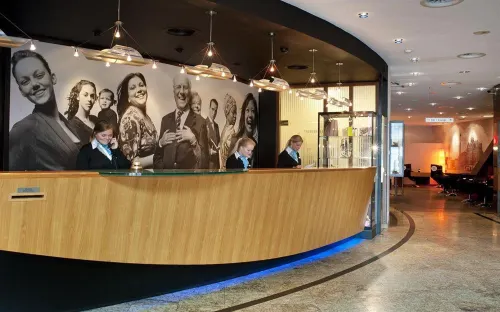 Inntel Hotels Amsterdam Centre Public Areas Photos