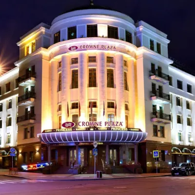 Crowne Plaza - Minsk, an IHG Hotel Extérieur Photos