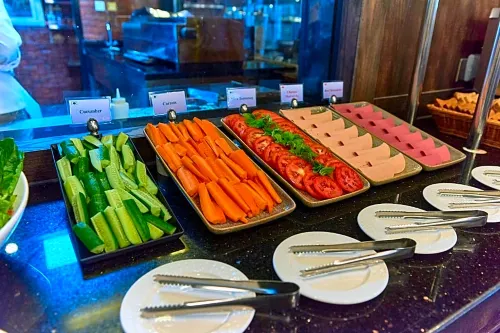 Rose Park Hotel - Al Barsha, Opposite Metro Station Питание Photos