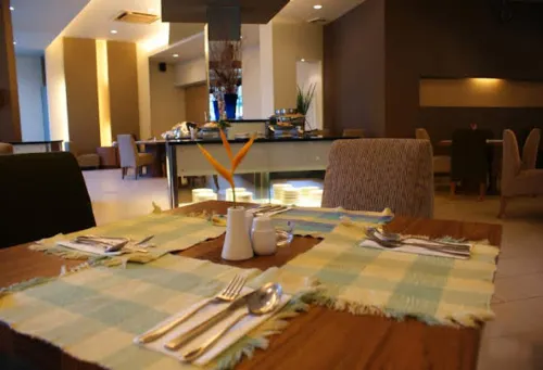 Grand Cikarang Hotel Mahlzeiten Photos