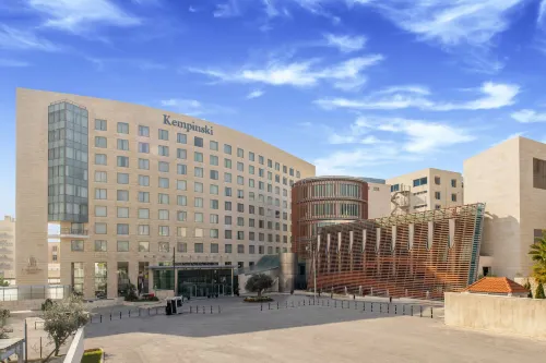 Signia by Hilton Amman Featured Photos