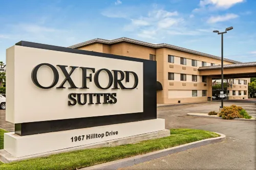 Oxford Suites Redding Featured Photos