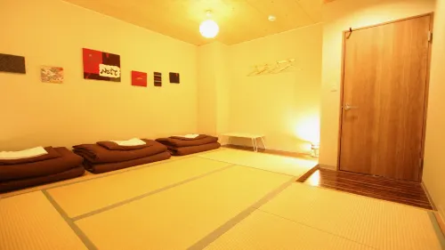 Osaka Guesthouse Nest Huoneet Photos