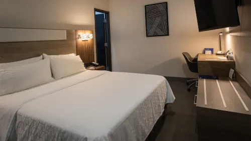 Holiday Inn Express Morelia Centro Historico Rooms Photos