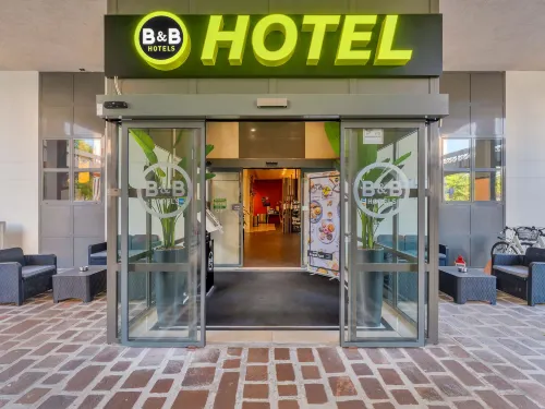 B&B Hotel Cremona Exterior Photos