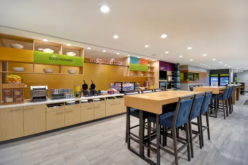Home2 Suites by Hilton Taylor Detroit Dining Photos