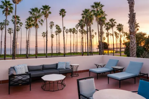 Hilton Santa Barbara Beachfront Resort Espaces publics Photos