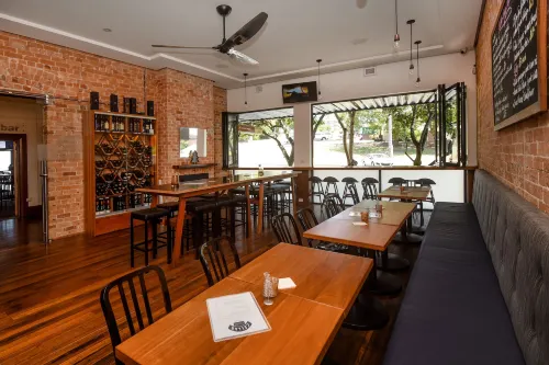 Pier Hotel Coffs Harbour Dining Photos