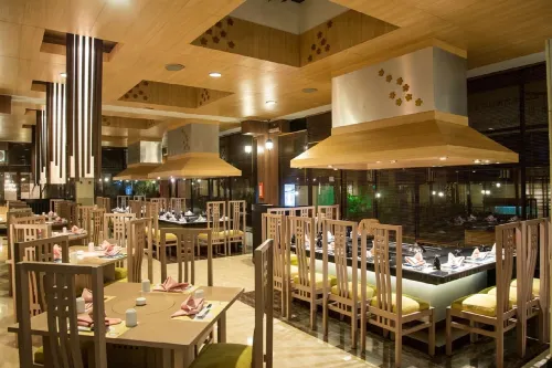 Grand Diamond Hotel Yogyakarta (Formerly Grand Quality Hotel) Makanan Photos