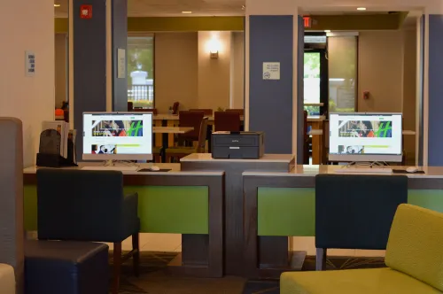 Holiday Inn Express & Suites Miami - Hialeah Business Facilities Photos