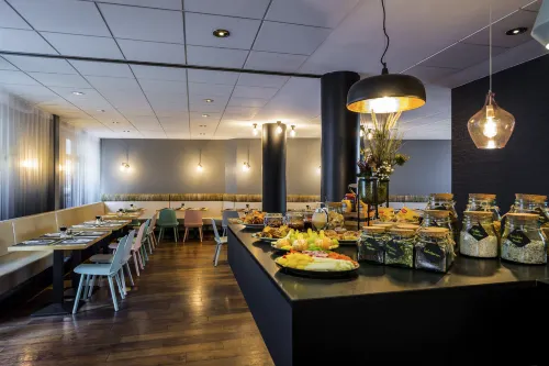 Mercure Hotel Berlin Zentrum Dining Photos