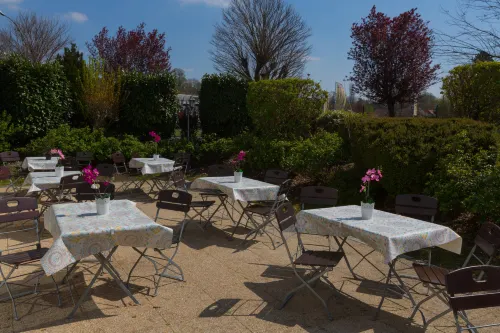 Hôtel Kyriad Chantilly Sud Luzarches Espaces publics Photos