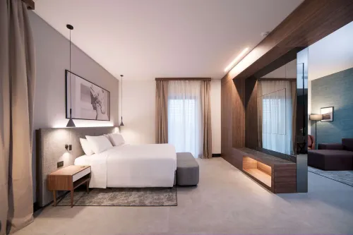 Radisson Hotel Nola Naples Kamar Photos