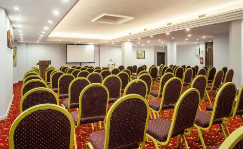 Kleopatra Ada Beach Hotel Espaces Affaires Photos