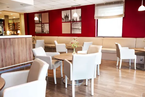 Campanile Swindon Public Areas Photos
