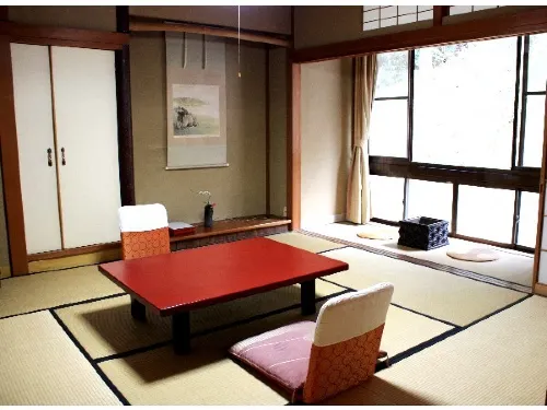 Motoyu Ishiya Chambres Photos