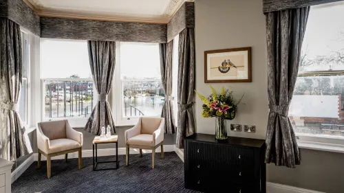Thames Riviera Hotel, Sure Hotel Collection by Best Western Photos