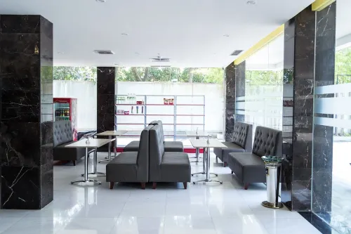 D'Grande Hotel Batam Area Publik Photos