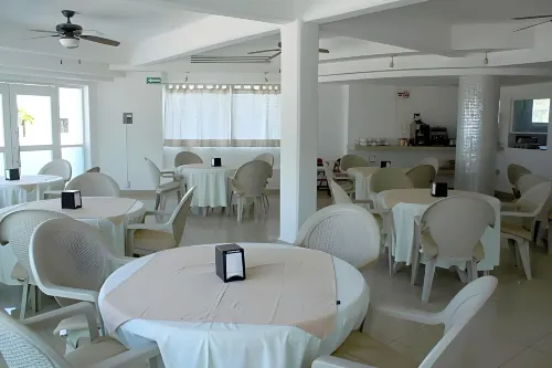 Hotel Terracaribe Dining Photos