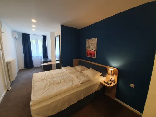 Premium Crown Suites Photos