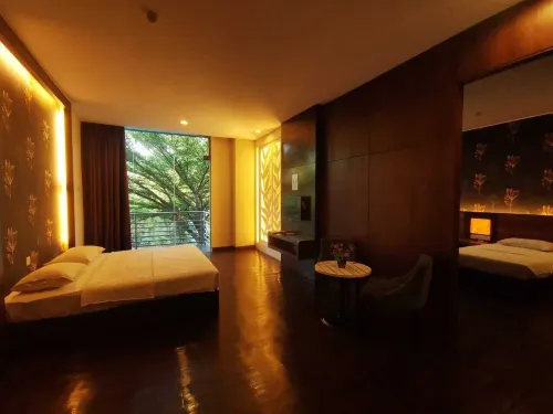Waterfront Boutique Hotel Photos