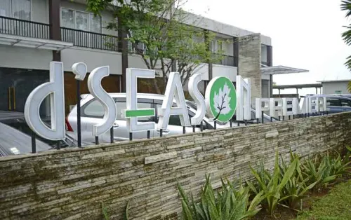 Hotel d'Season Premiere Jepara Dekat Hotel Photos