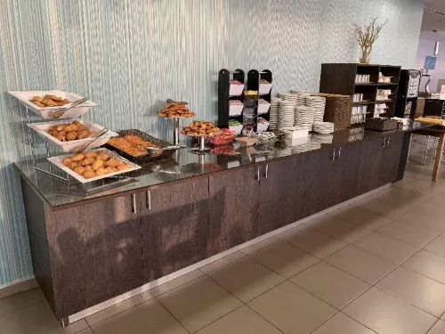 Holiday Inn Express Vitoria Dining Photos