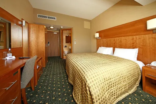 The Royal Toby Hotel Zimmer Photos