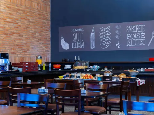 Ibis Sao Carlos Dining Photos