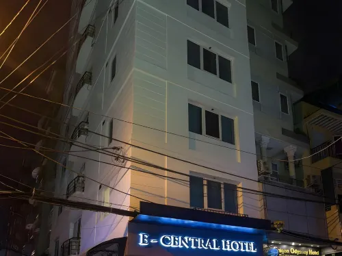 C Central Hotel Экстерьер Photos