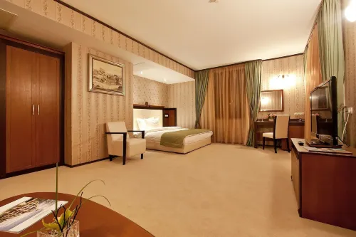 Best Western Plus Bristol Hotel Photos