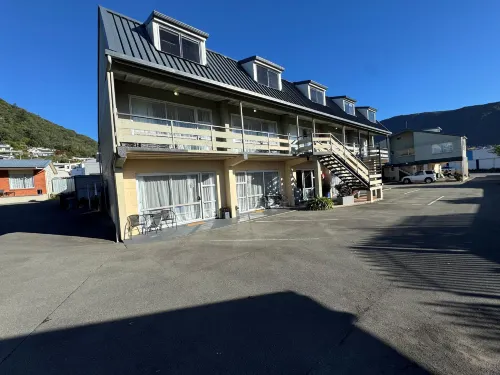 Aldan Lodge Esterni Photos