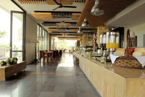 Paragon Hotel Seminyak Restauration Photos