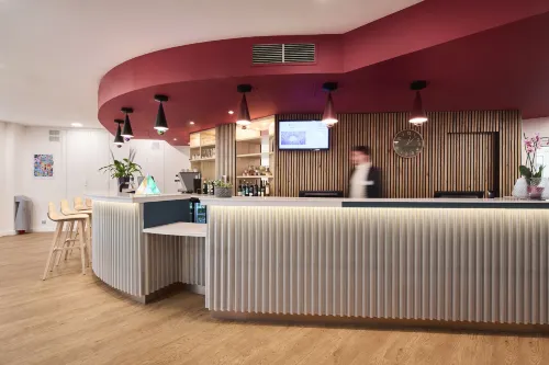 Hotel ibis Poissy. Espaces publics Photos