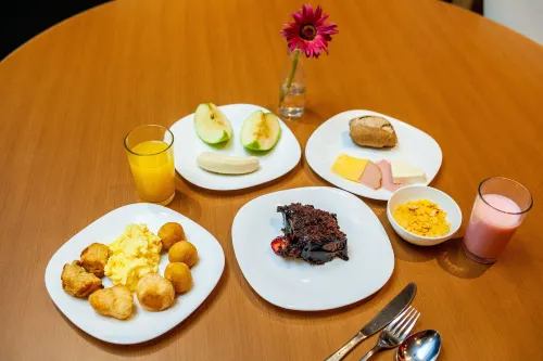 Ibis Porto Alegre Assis Brasil Ruokailu Photos