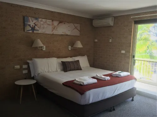 Huskisson Bayside Resort Rooms Photos