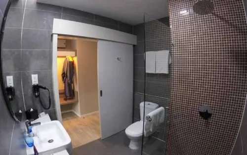 Qliq Damansara Petaling Jaya Kuala Lumpur Chambres Photos