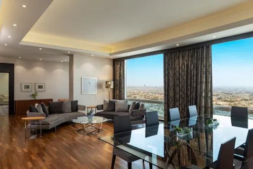 Four Points by Sheraton Kuwait Business Facilities Photos