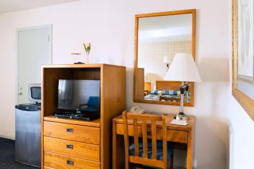 Budget Host Alexandria Rooms Photos