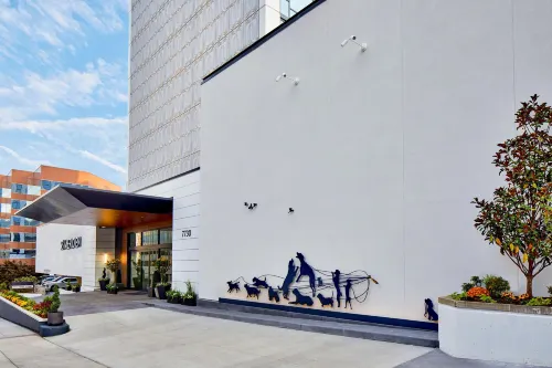 Le Méridien St. Louis Clayton Exterior Photos