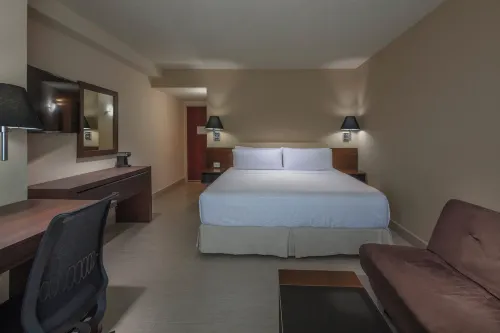 Holiday Inn Puebla la Noria Rooms Photos
