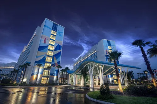 Universal’s Endless Summer Resort – Surfside Inn and Suites Exterior Photos