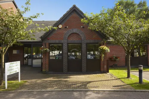 Campanile Milton Keynes - Fenny Stratford Exterior Photos