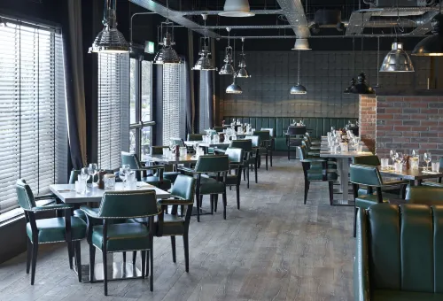Village Hotel Glasgow Restauration Photos