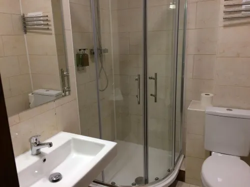 Crosshill House Photos
